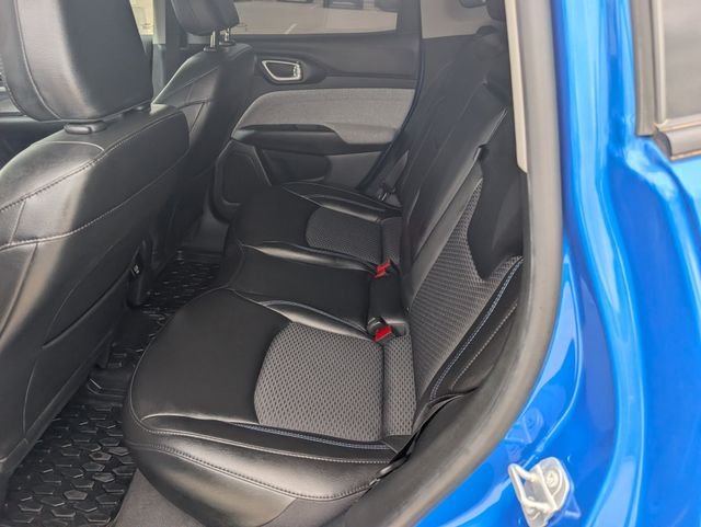 Used 2022 Blue Jeep Latitude image 26