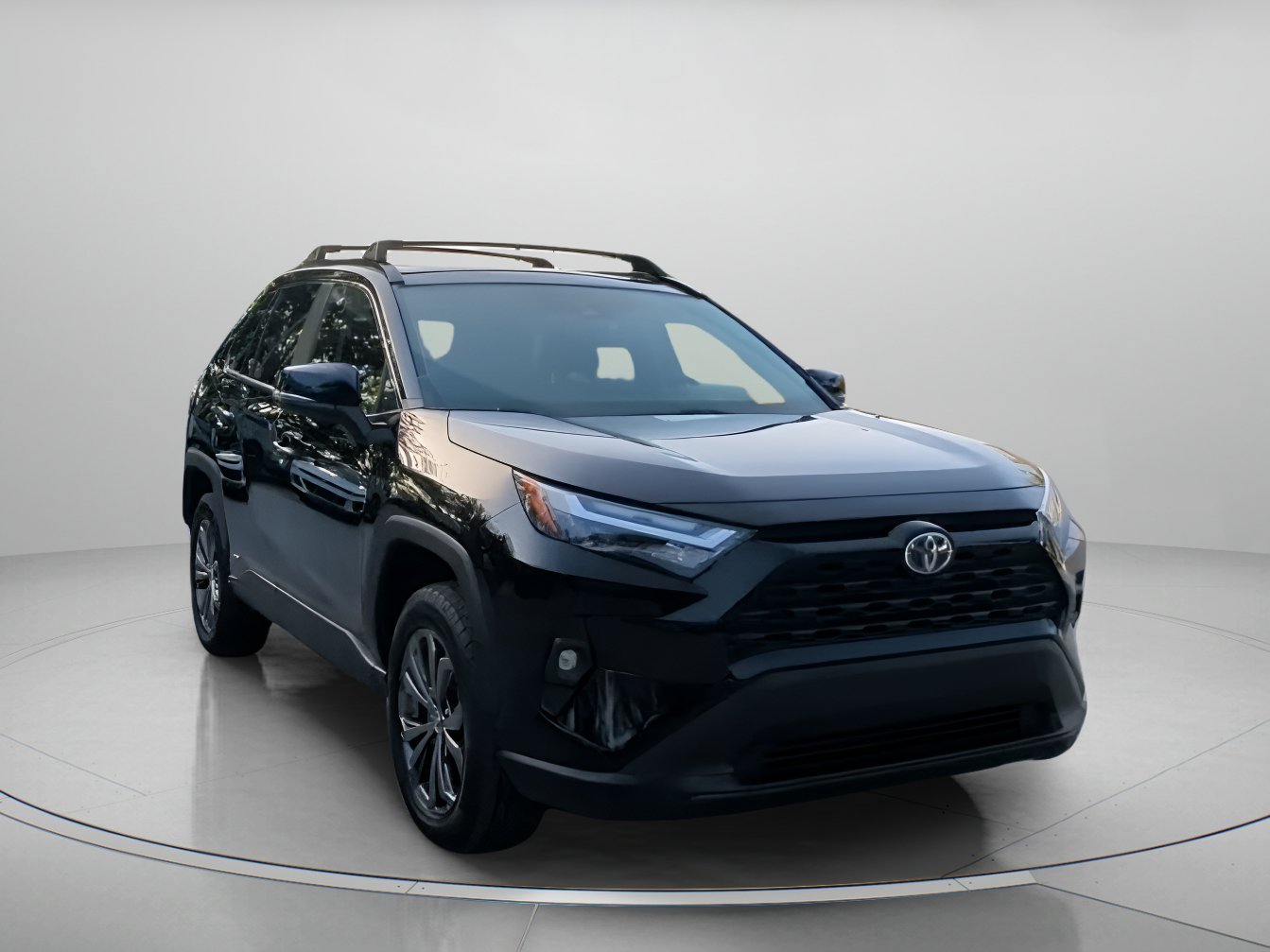 Used 2023 Midnight Black Metallic Toyota Hybrid XLE Premium image 3