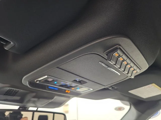 New 2026 Star White Metallic Tri-Coat Ford F-250® Platinum® image 32