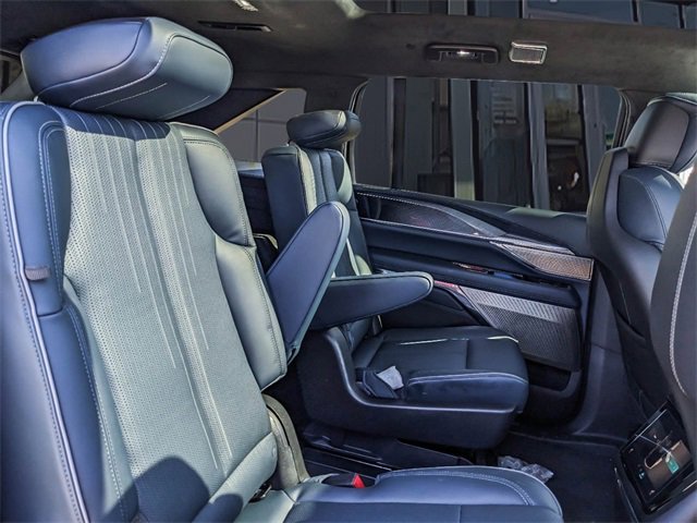 2025 Cadillac Escalade IQ Sport 2 - Photo 48