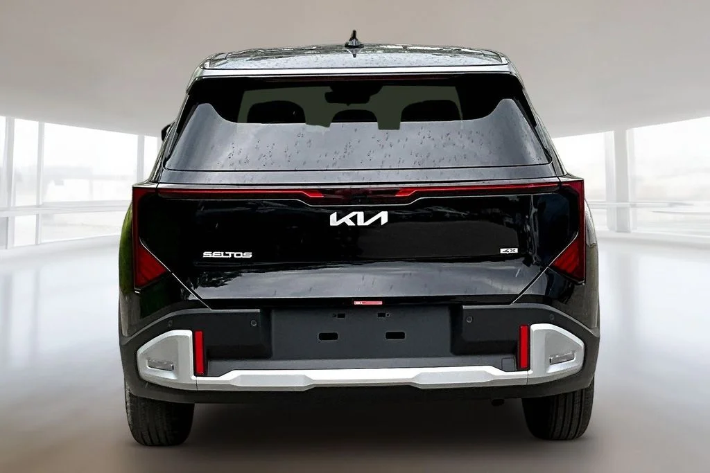 New 2027 Aurora Black Pearl Kia LX image 4