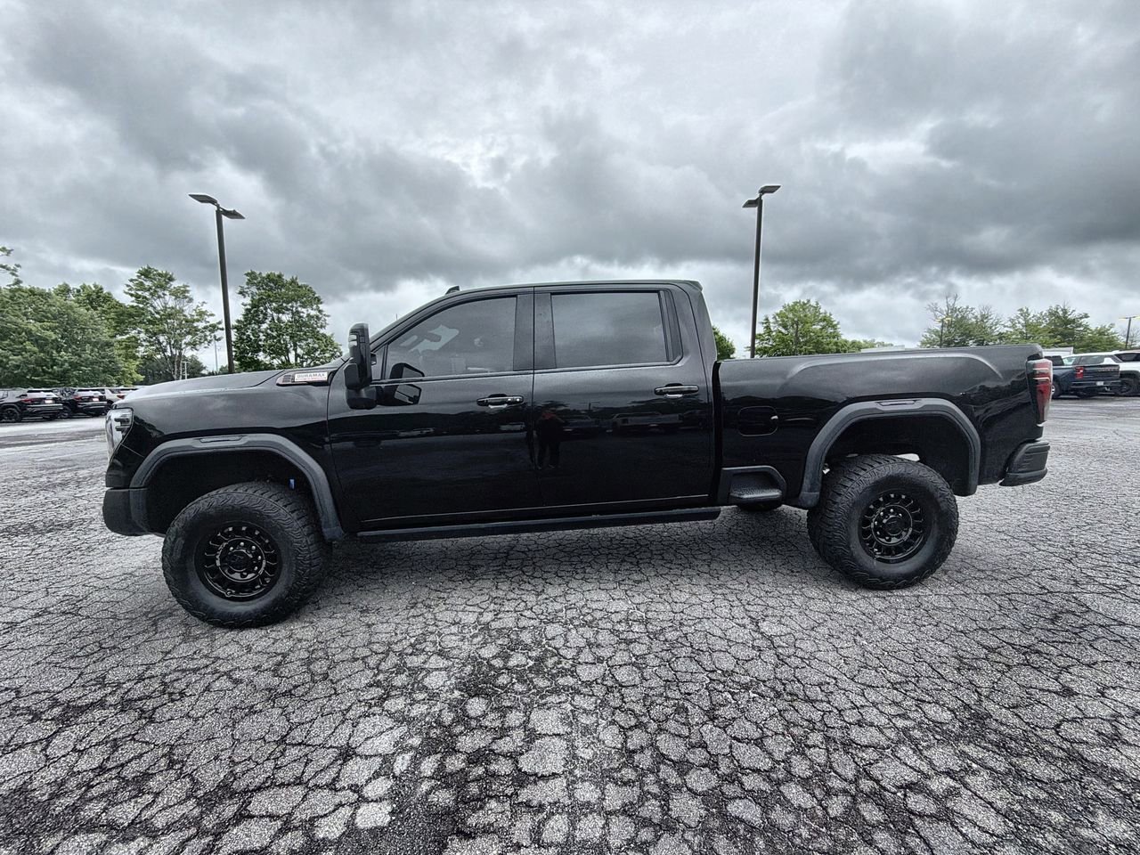 Used 2024 Onyx Black GMC AT4X image 5
