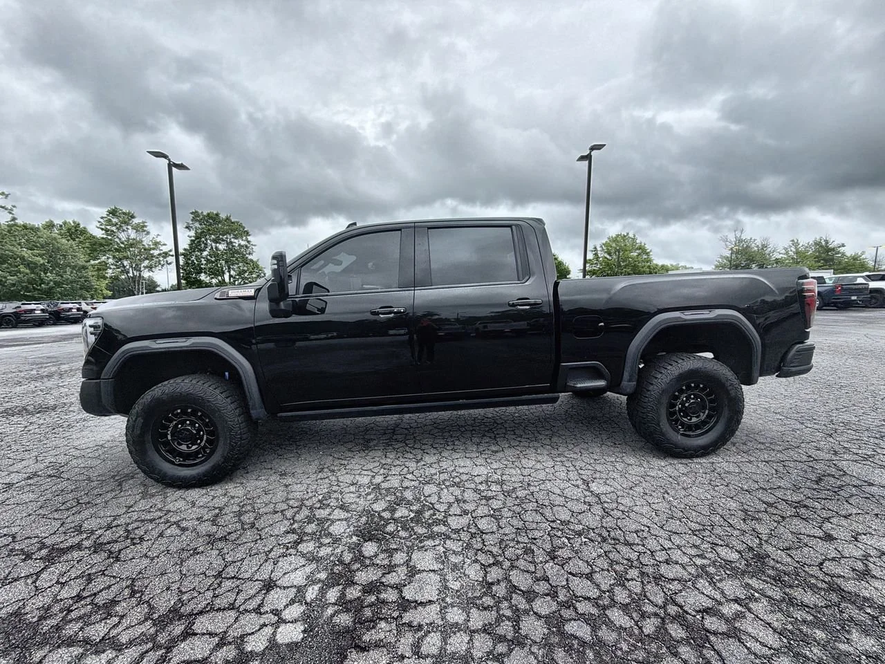 Used 2024 Onyx Black GMC AT4X image 5