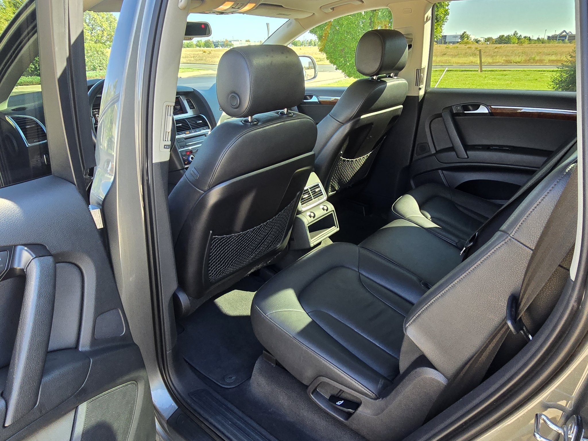 Used 2014 Graphite Gray Metallic Audi 3.0T Premium image 15