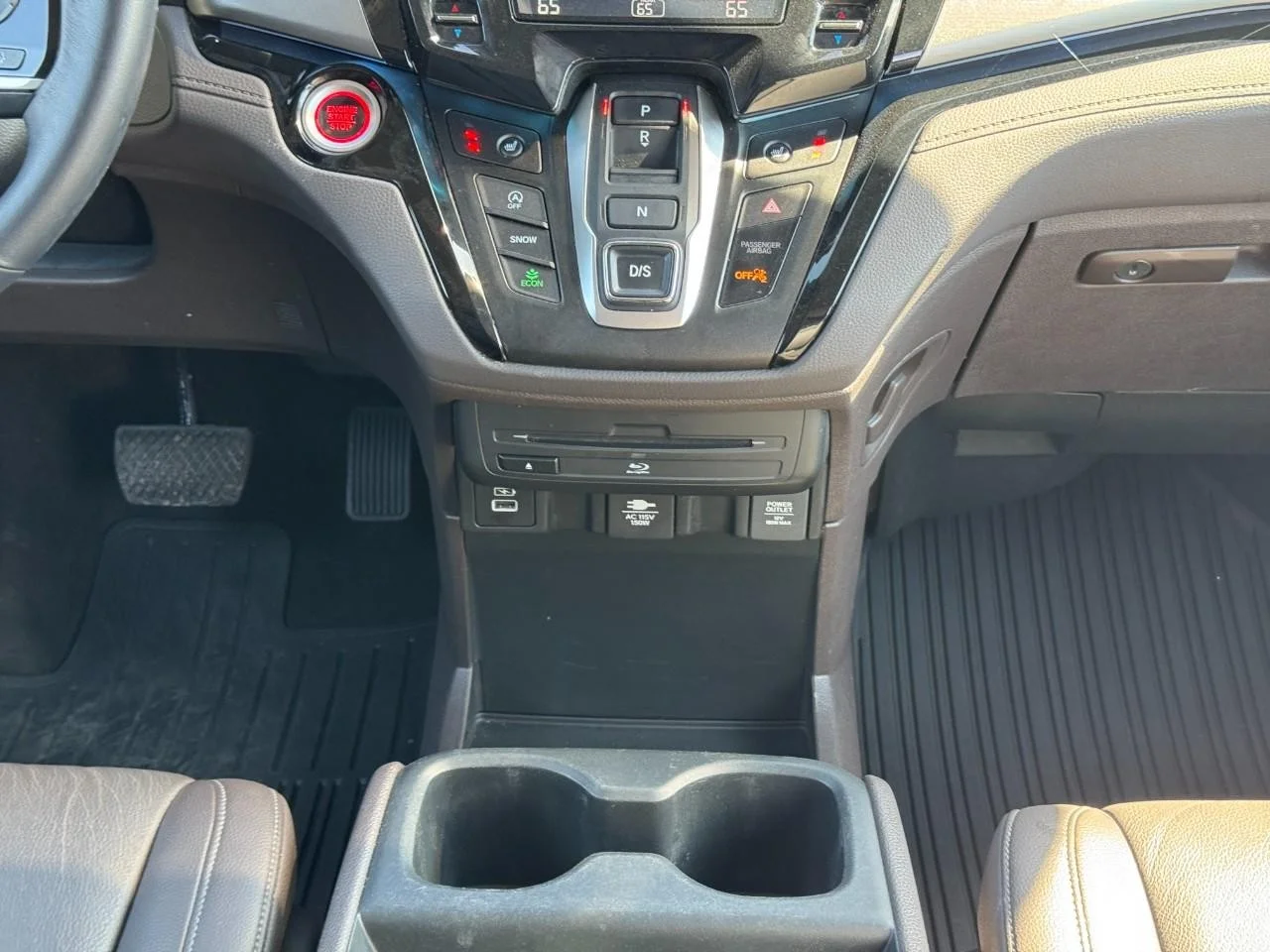 2023 Honda Odyssey Touring - Photo 16
