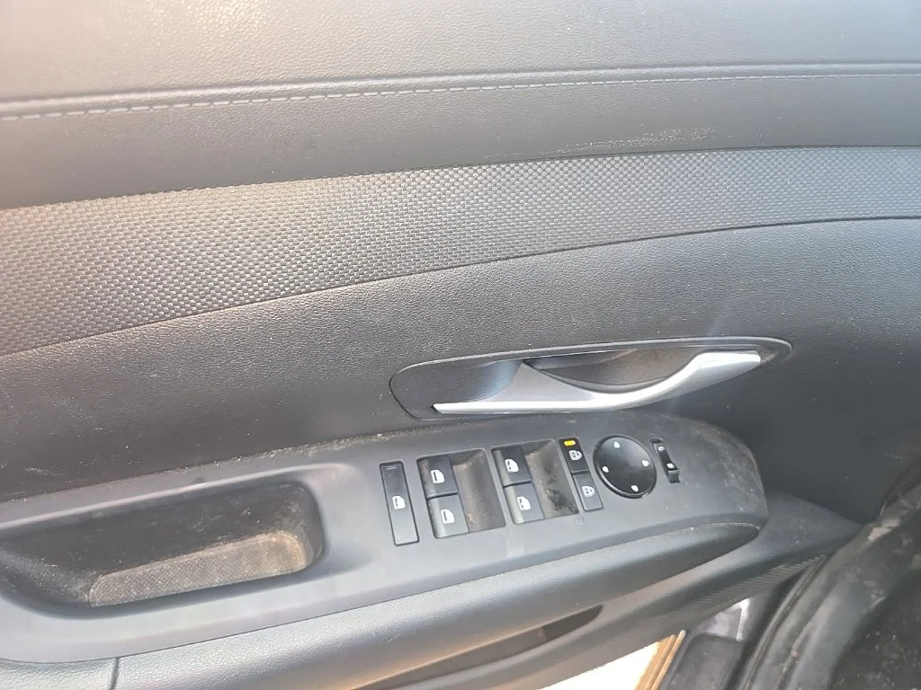 Used 2026 Gray Hyundai SEL Plus image 9