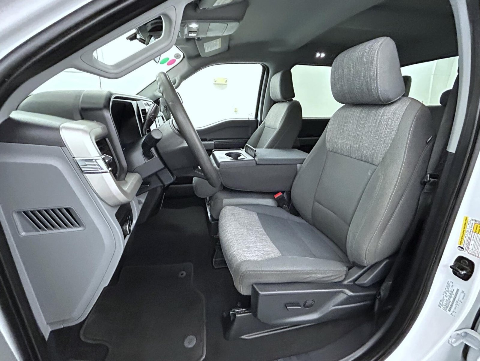 Used 2025 White Ford XLT image 10