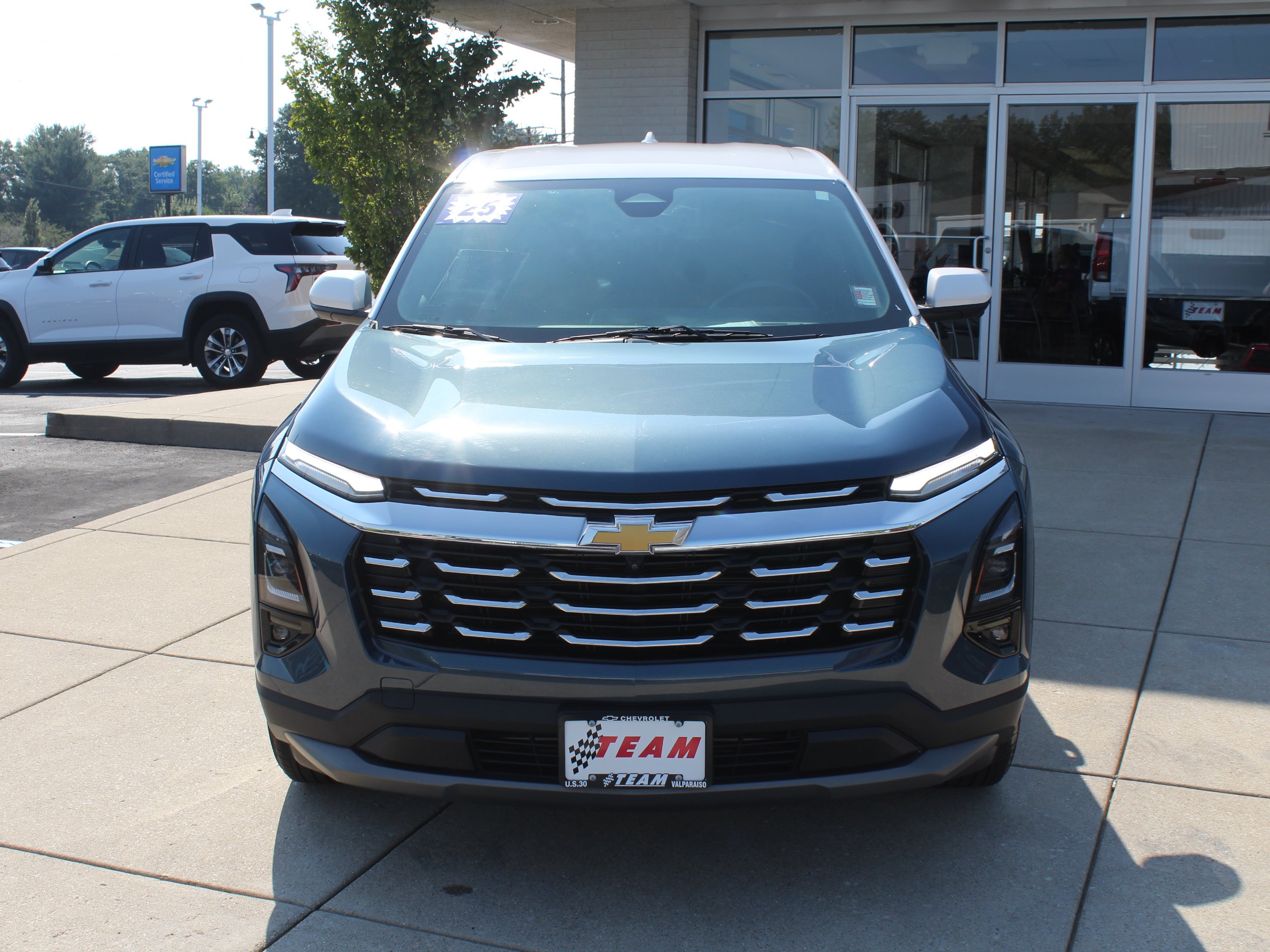 2025 Chevrolet Equinox LT - Photo 11