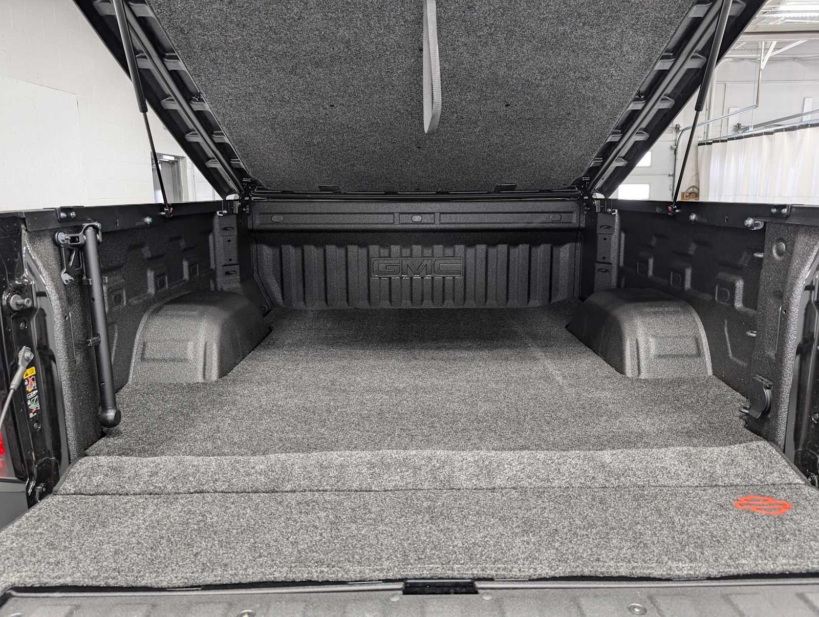 2025 GMC Sierra 1500 AT4 - Photo 15
