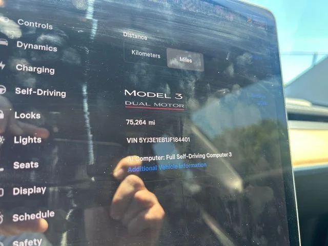 Used 2018  Tesla Long Range image 8