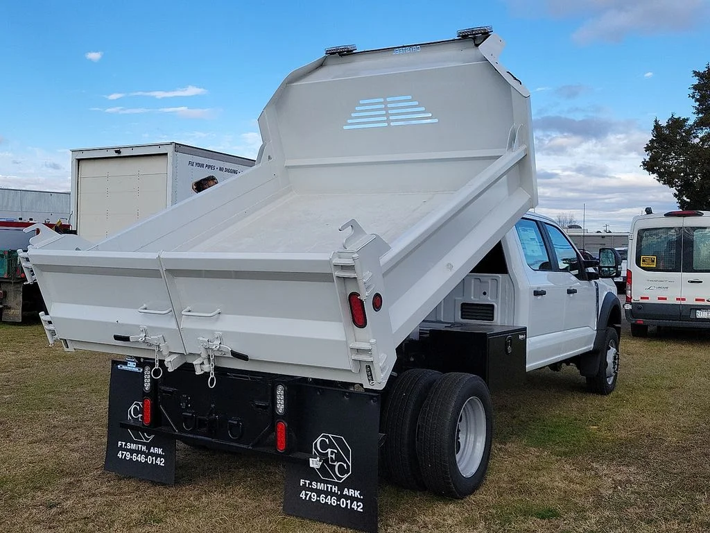 New 2026 Oxford White Ford F-550® XL image 5