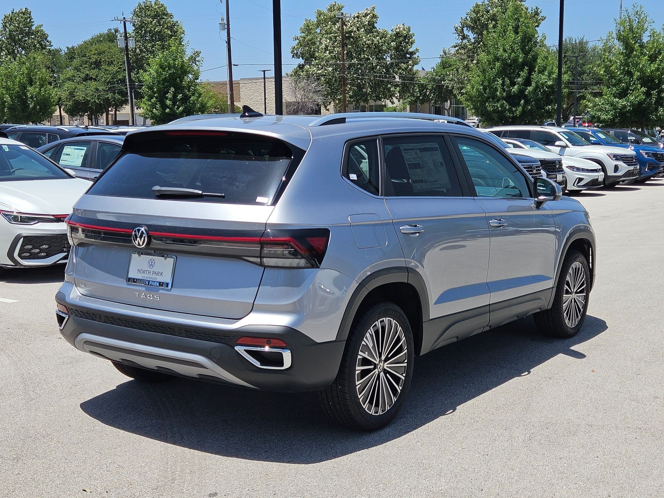 New 2026 Pyrite Silver Volkswagen SE image 2