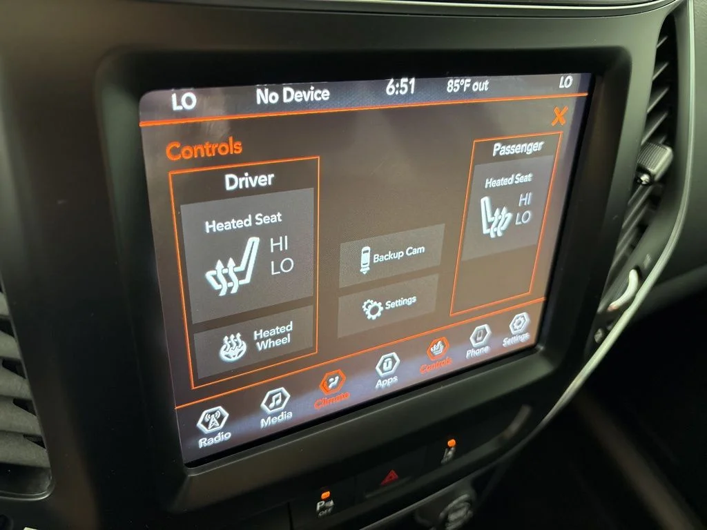 Used 2021 Gray Jeep Latitude Lux image 35