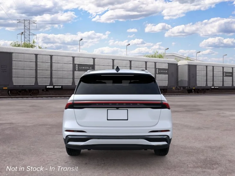 New 2026 White Platinum Metallic Tri-Coat Lincoln Reserve image 5