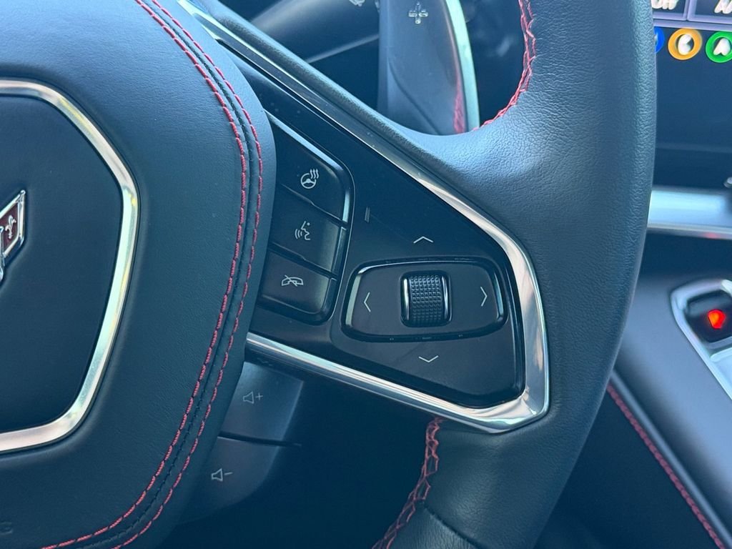 Used 2023 White Chevrolet Stingray image 28