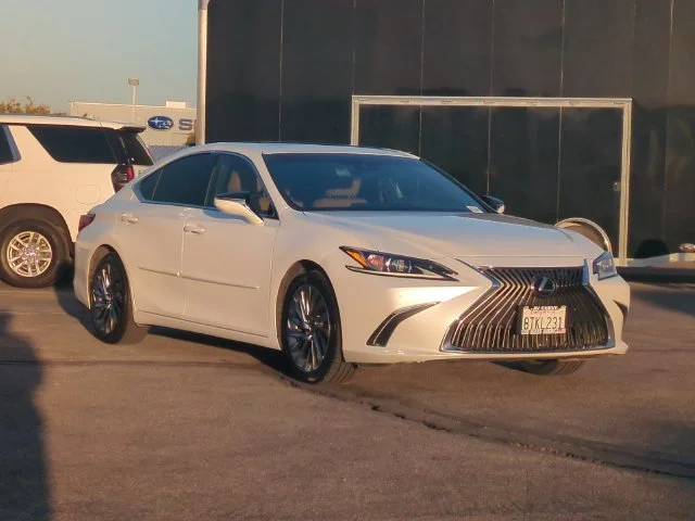 2020 Lexus ES