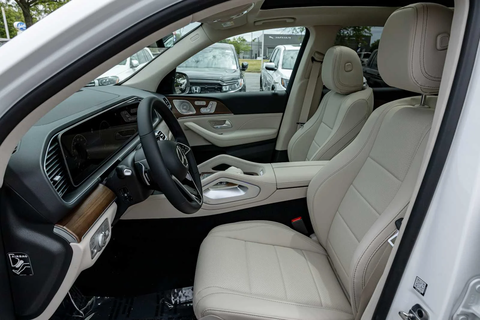 New 2026 Polar White Mercedes-Benz GLE 450 image 24