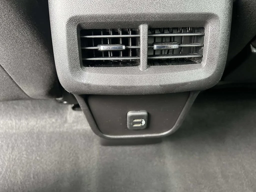 Used 2024 Summit White GMC SLE image 14