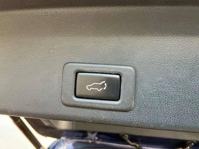 Used 2019 Blue Subaru Limited image 13