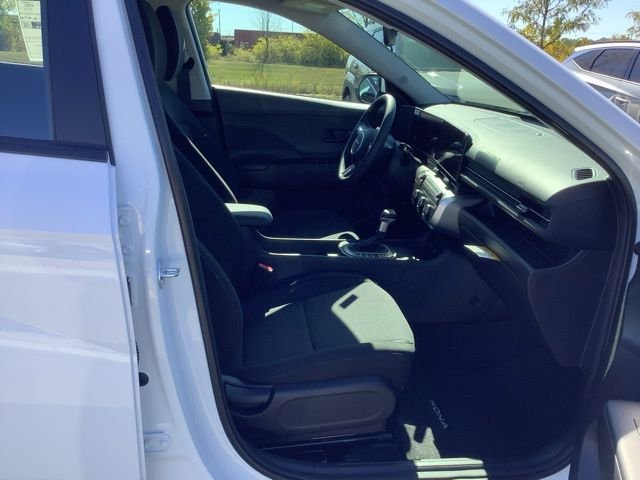 2026 Hyundai Kona SE - Photo 14
