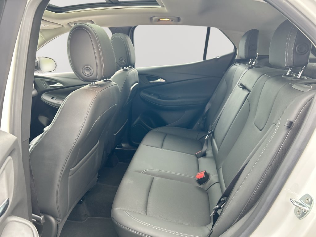 Used 2024 Off-white Buick Sport Touring image 27