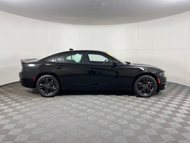 Used 2023 Black Dodge SXT image 8