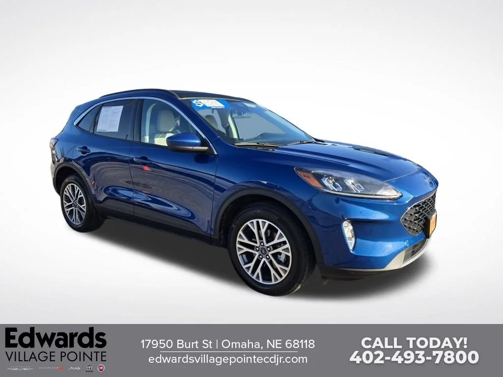 Used 2022 Blue Ford SEL image 1