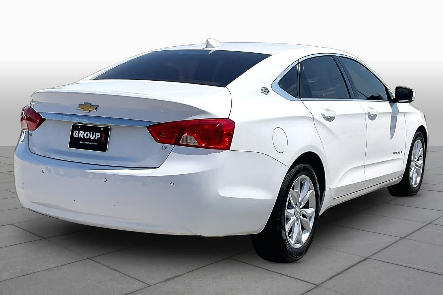 Used 2016 Summit White Chevrolet LT image 12