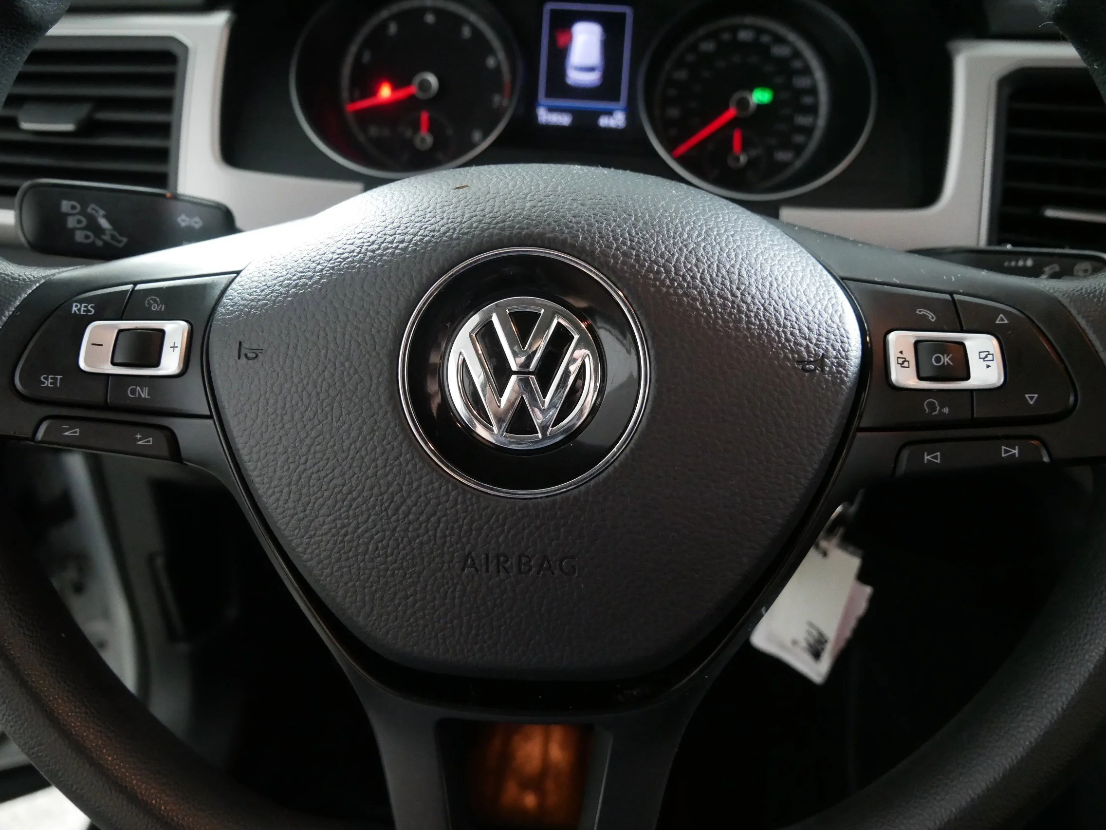 2018 Volkswagen Atlas Launch Edition - Photo 25