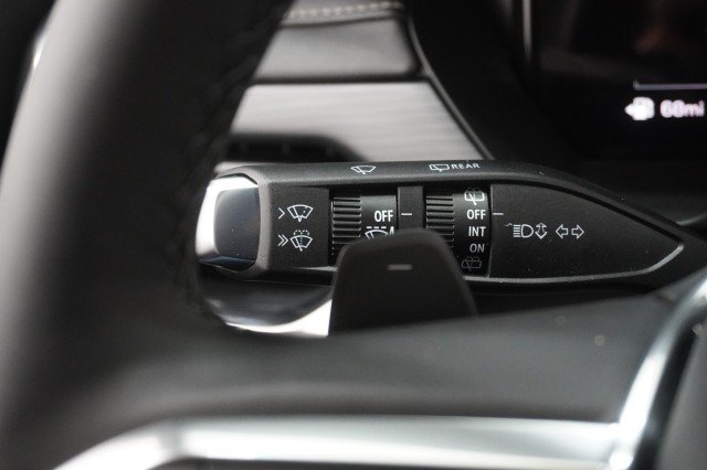 2026 GMC Acadia Elevation - Photo 28