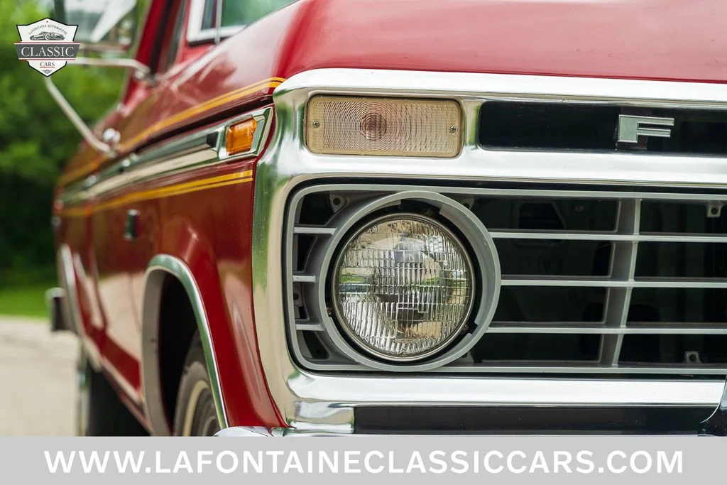 Used 1975 Red Ford  image 30