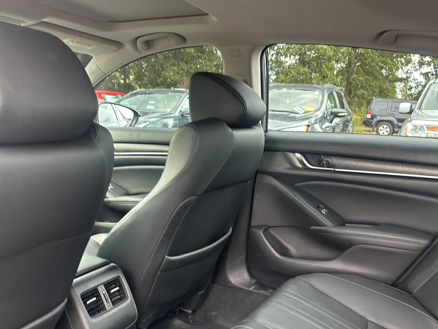 Used 2020 Modern Steel Metallic Honda EX-L image 19