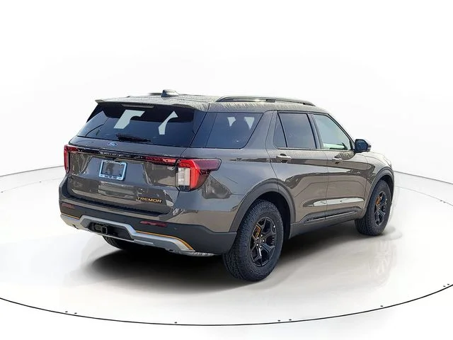 New 2027 Gray Ford Tremor image 5