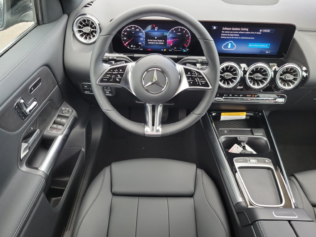 New 2026 Night Black Mercedes-Benz GLA 250 image 13