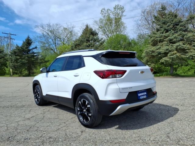 Used 2023 Summit White Chevrolet LT image 5