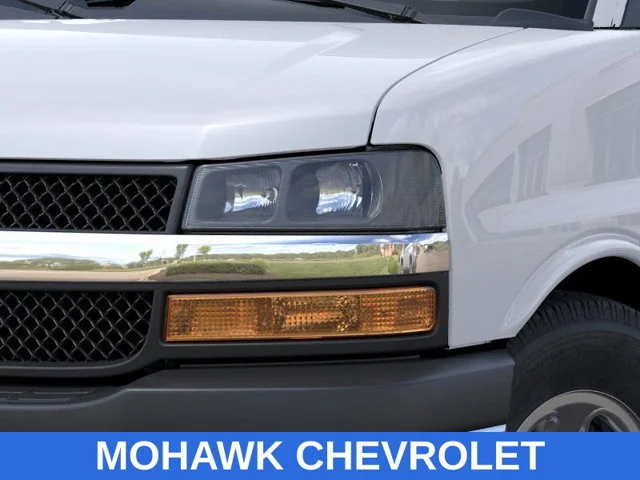 2025 Chevrolet Express Cargo Work Van - Photo 10