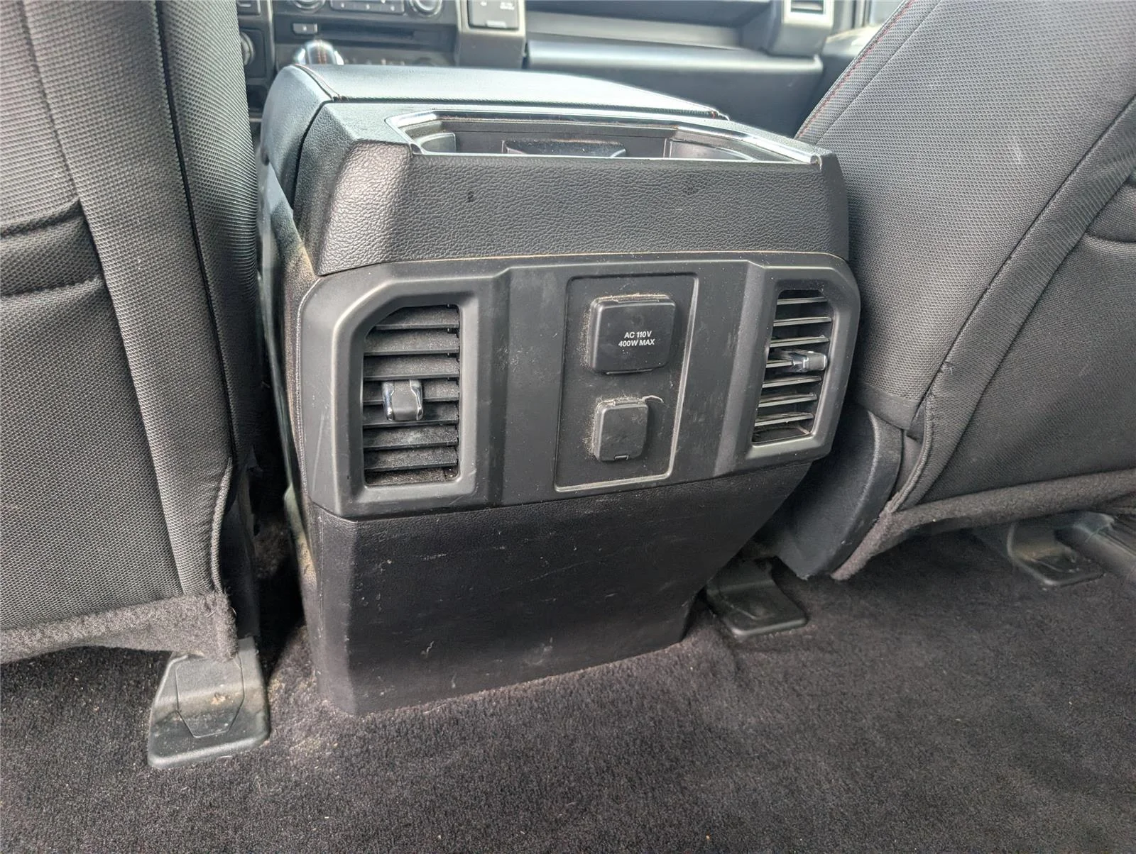 Used 2016 Magnetic Metallic Ford XLT image 32