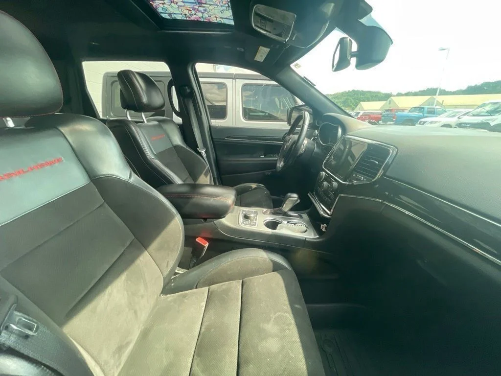 Used 2021 Gray Jeep Trailhawk image 8