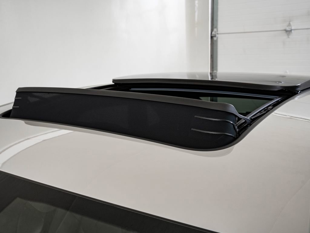 New 2026 Chalk Porsche  image 15