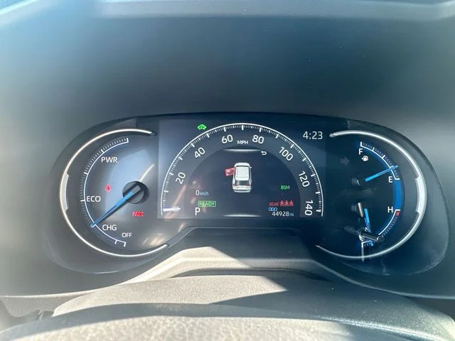 Used 2022 White Toyota XSE image 17