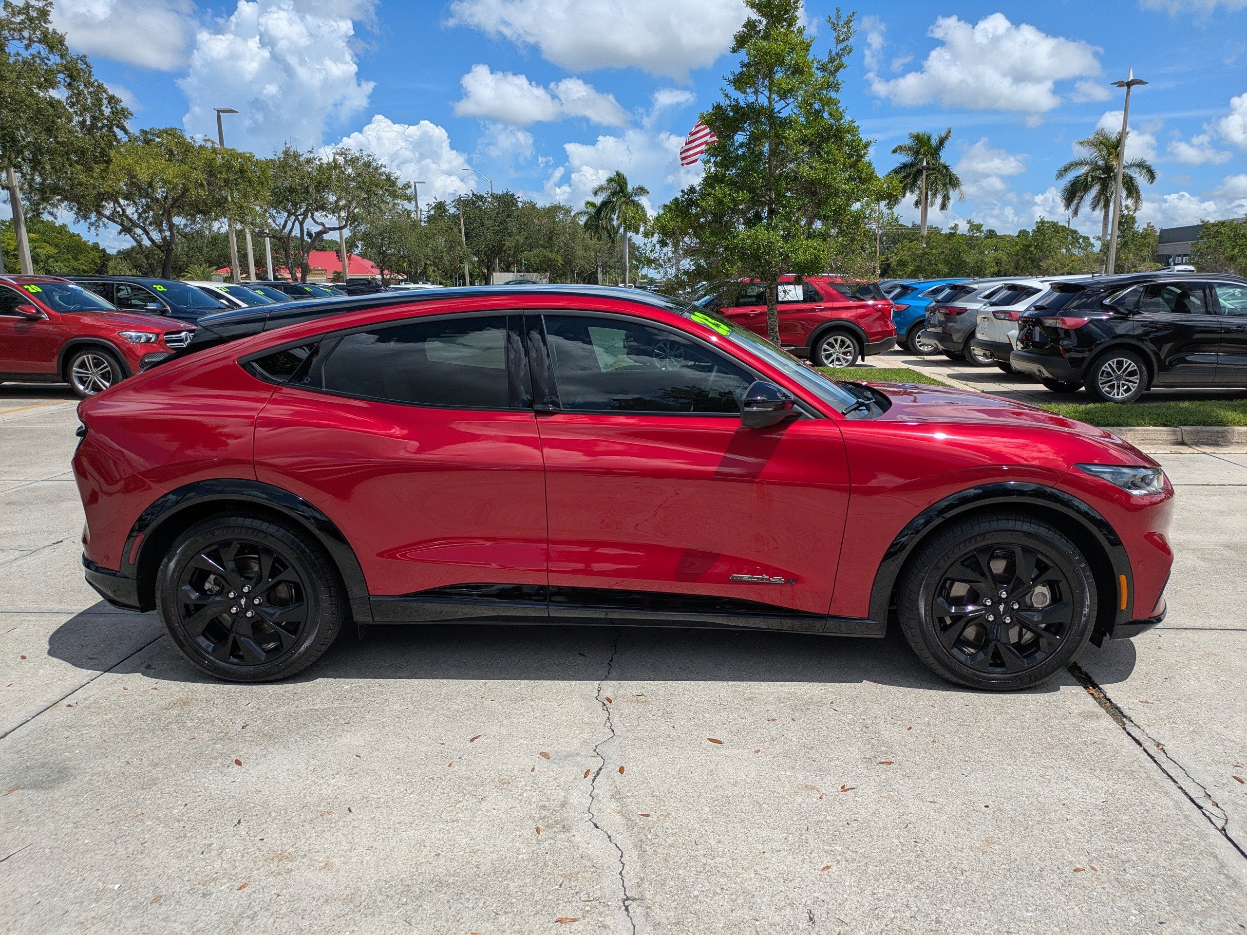Used 2023 Rapid Red Metallic Tinted Clearcoat Ford Premium image 3