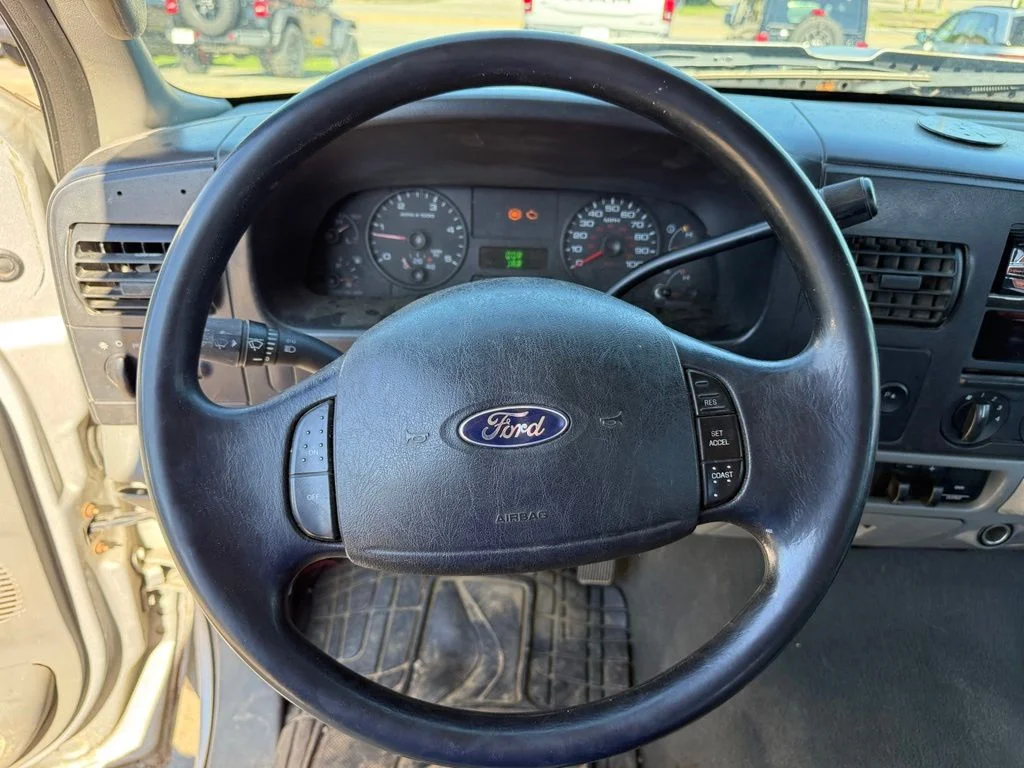 Used 2006 Silver Ford XLT image 16