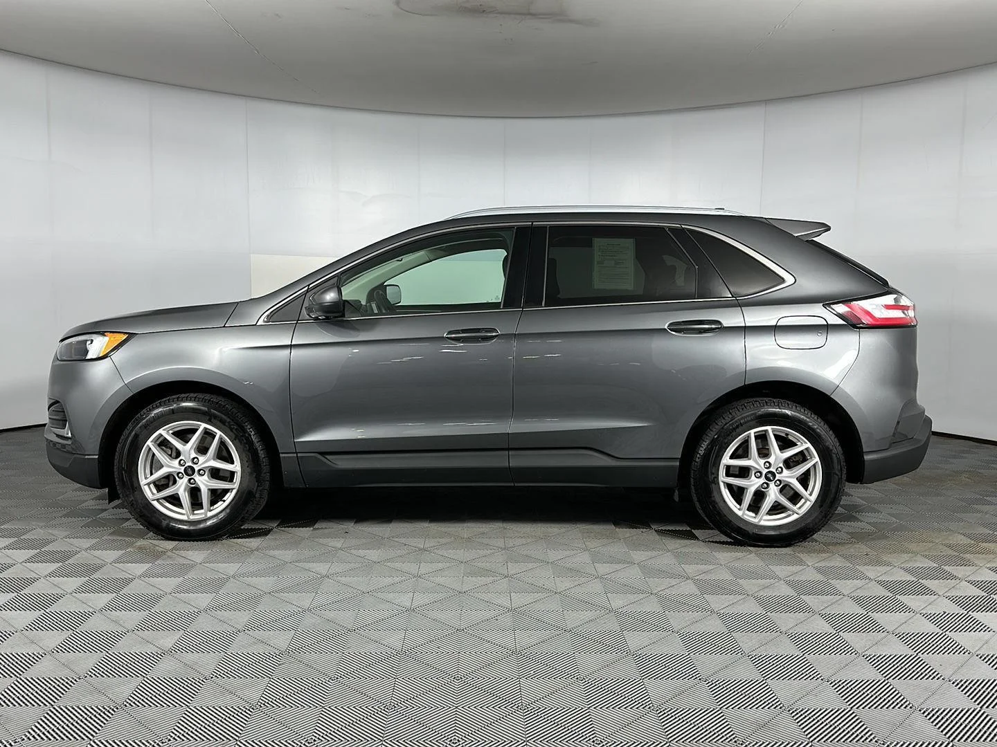 Used 2024 Carbonized Gray Ford SEL image 7