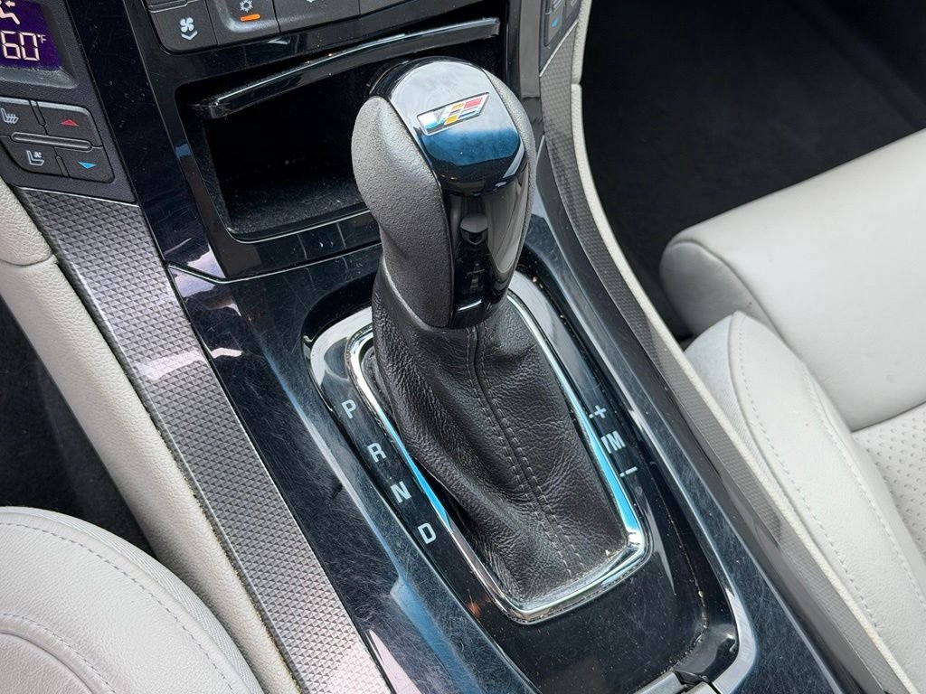 Used 2009 Silver Cadillac Base image 19