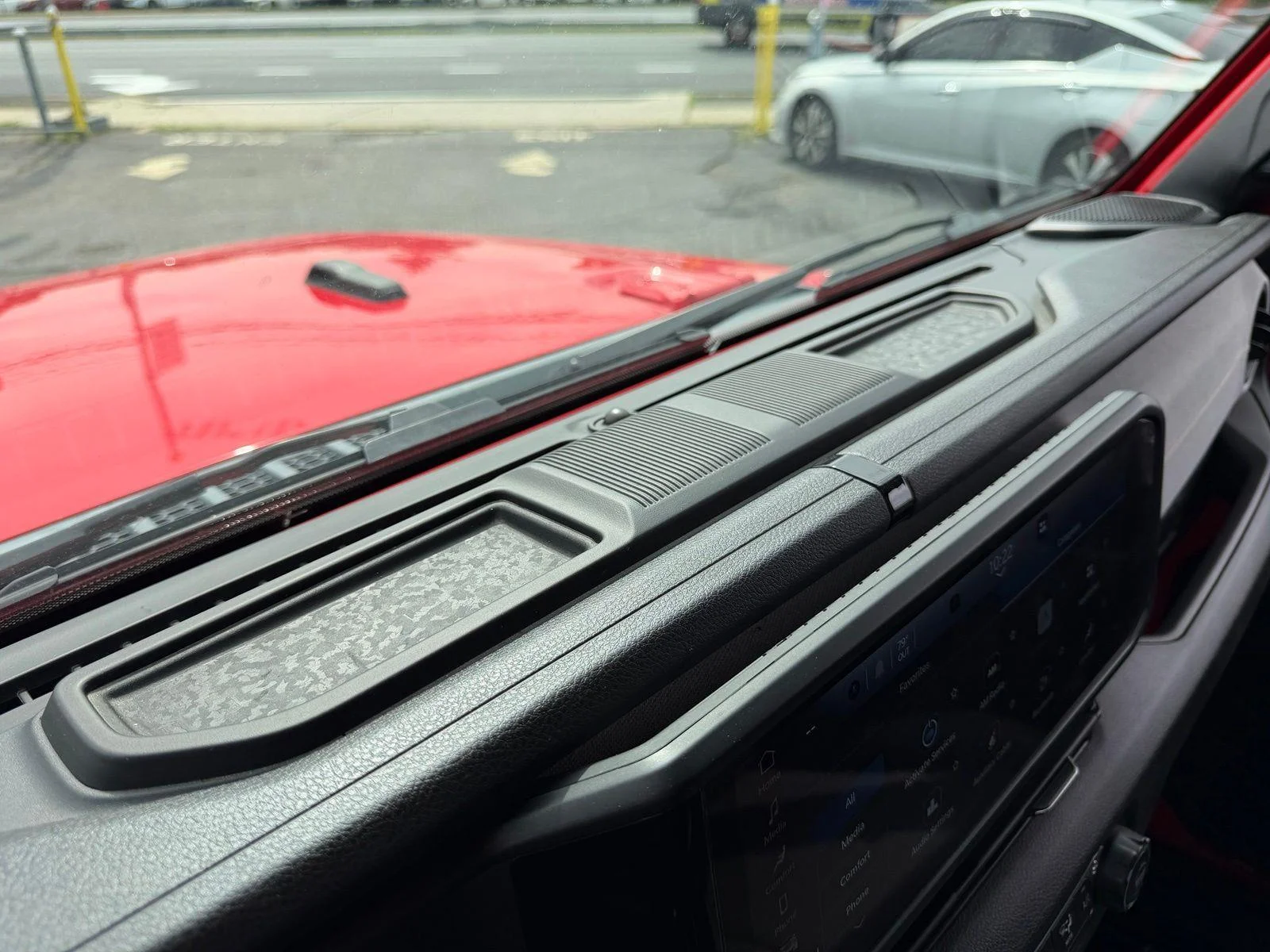 Used 2024 Red Jeep Sport S image 33