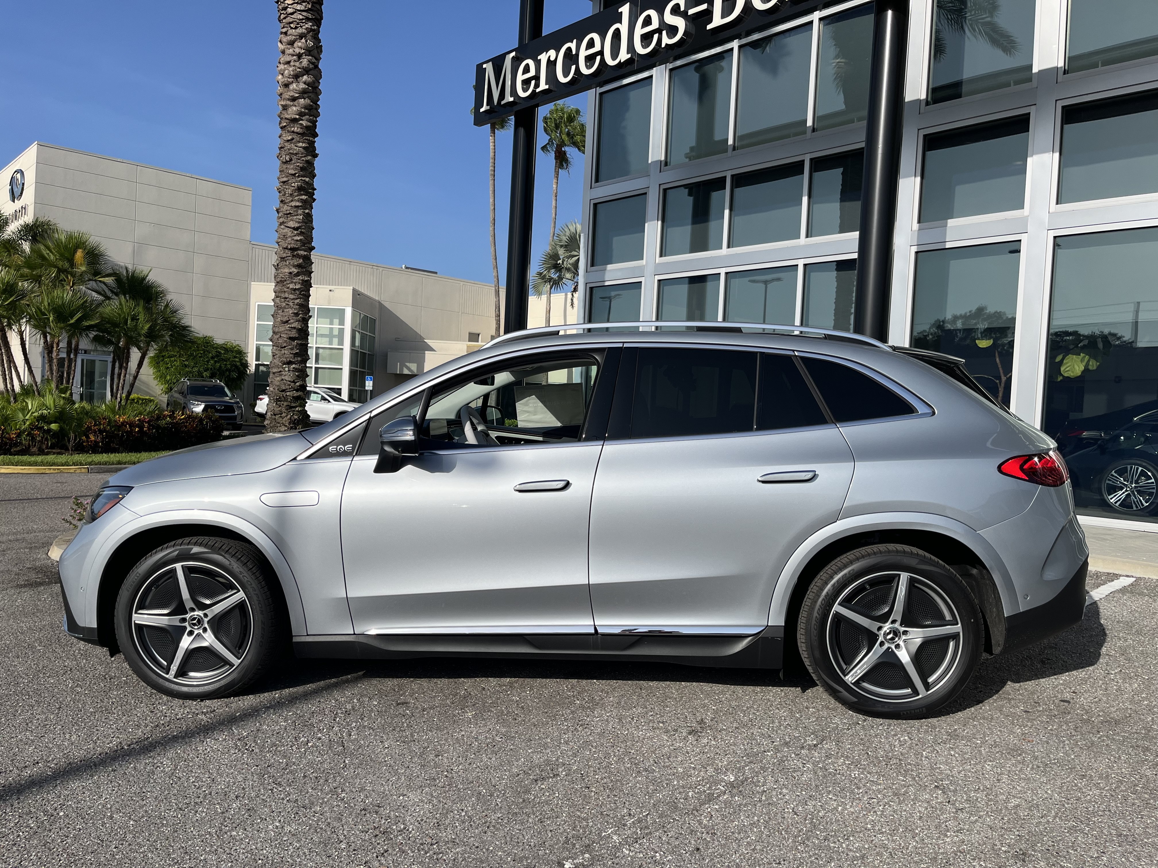 New 2026 Cirrus Silver Metallic Mercedes-Benz EQE 320 image 3