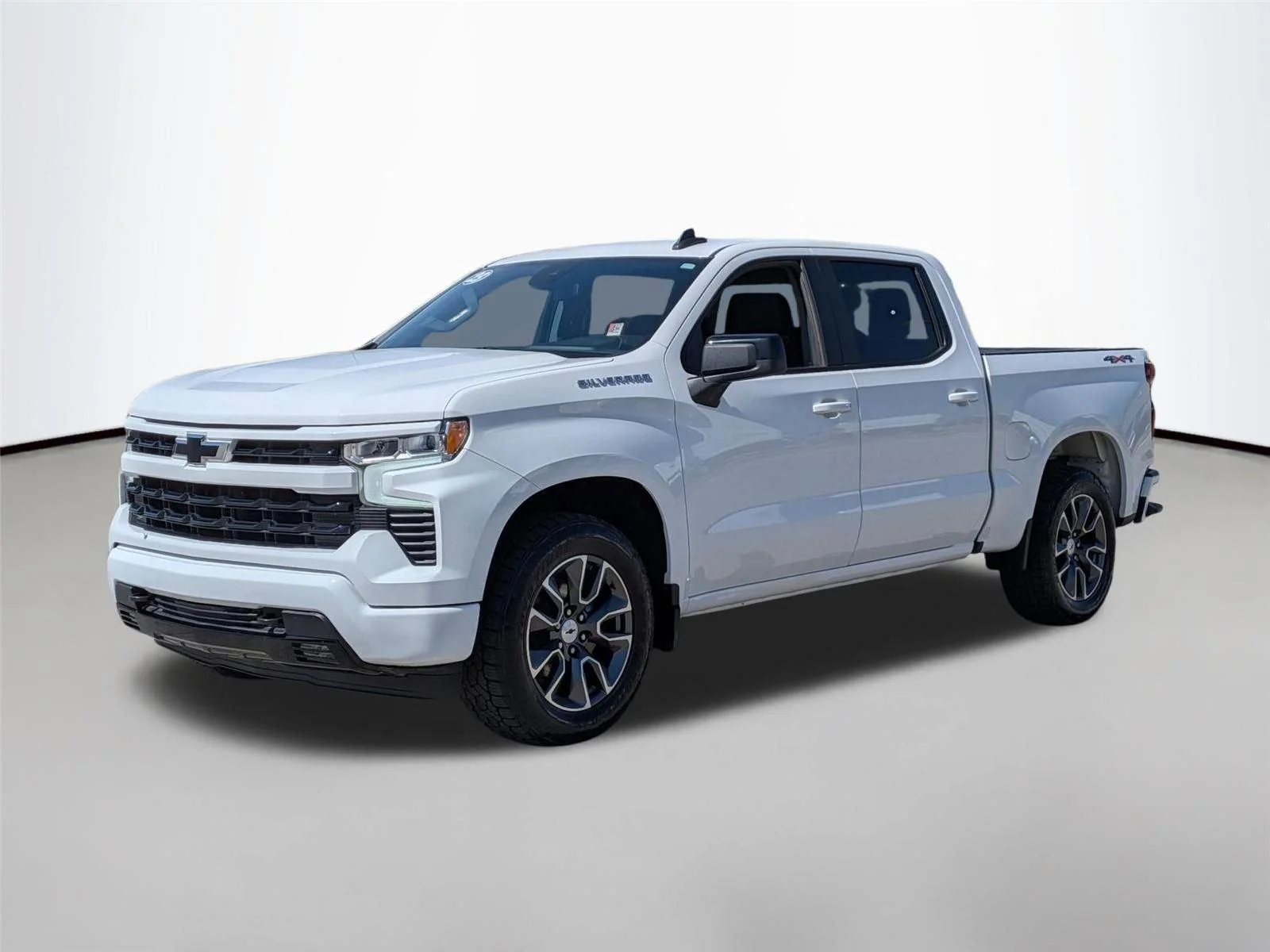 Used 2023 Summit White Chevrolet RST image 1
