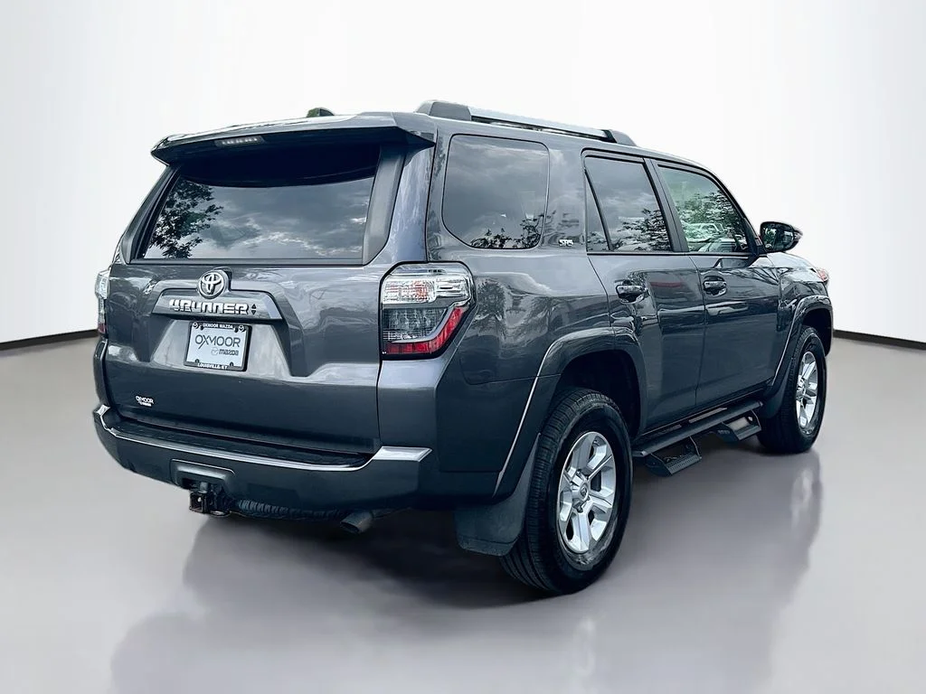 Used 2021 Magnetic Gray Metallic Toyota SR5 Premium image 7