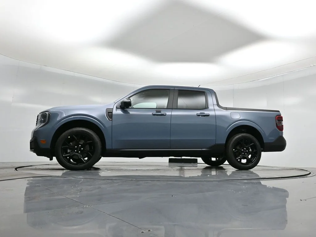 New 2026 Azure Gray Metallic Tri-Coat Ford Lariat image 51