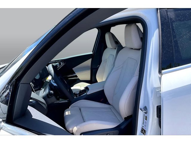 New 2026 Alpine White BMW 30 xDrive image 9